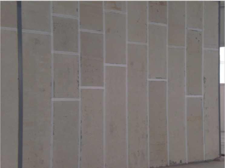 輕質復合夾心隔墻板廠家